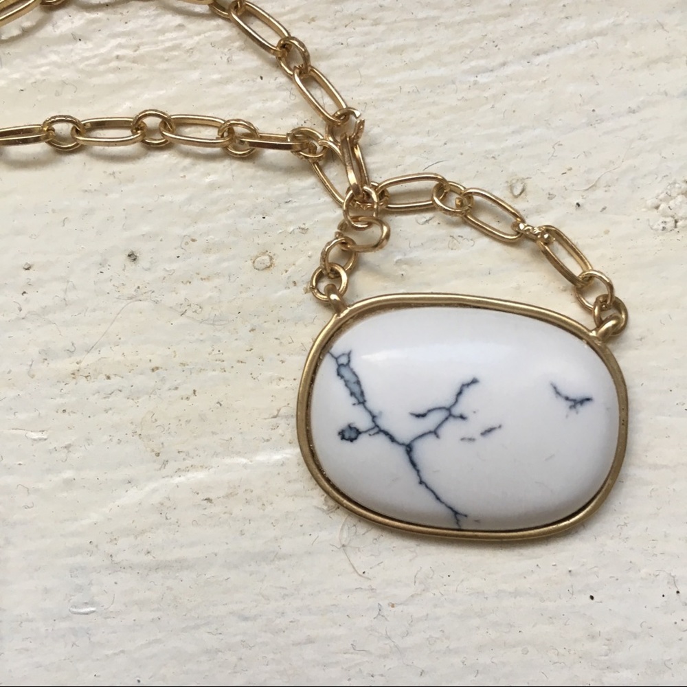 Porcelain Style Bird Necklace - Picture 2 of 5